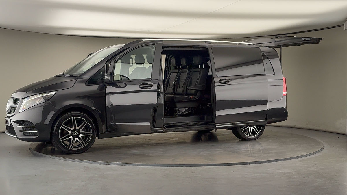 More views of Mercedes-Benz V Class