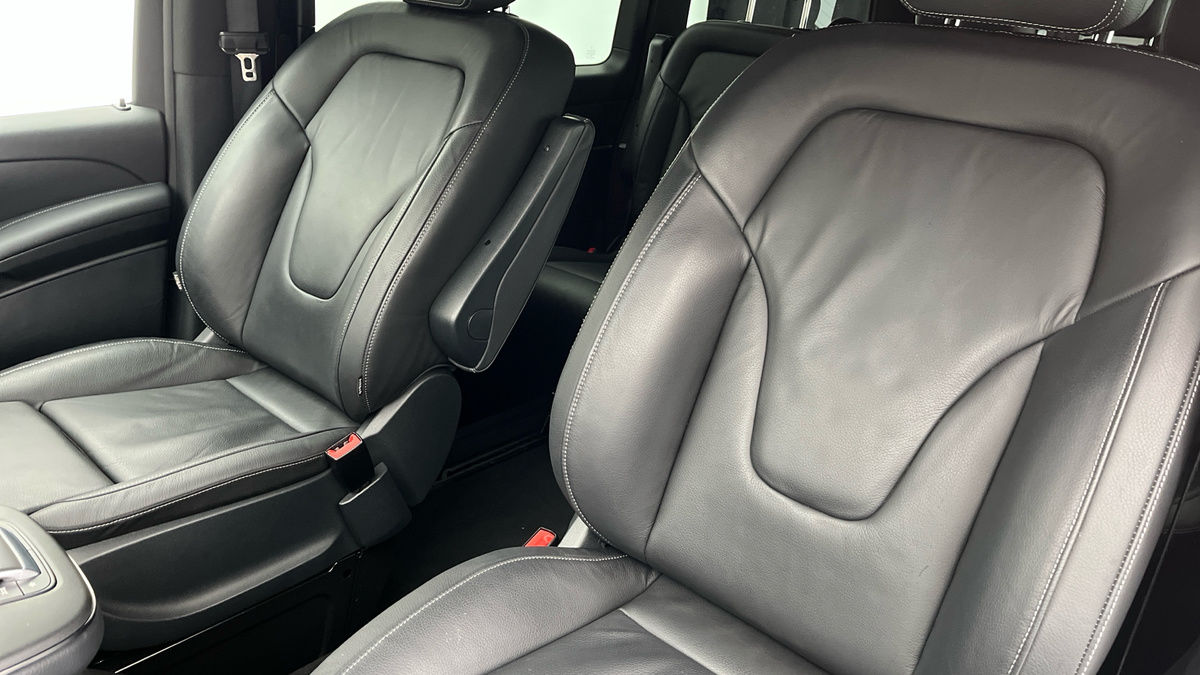 Mercedes-Benz V Class Image 7