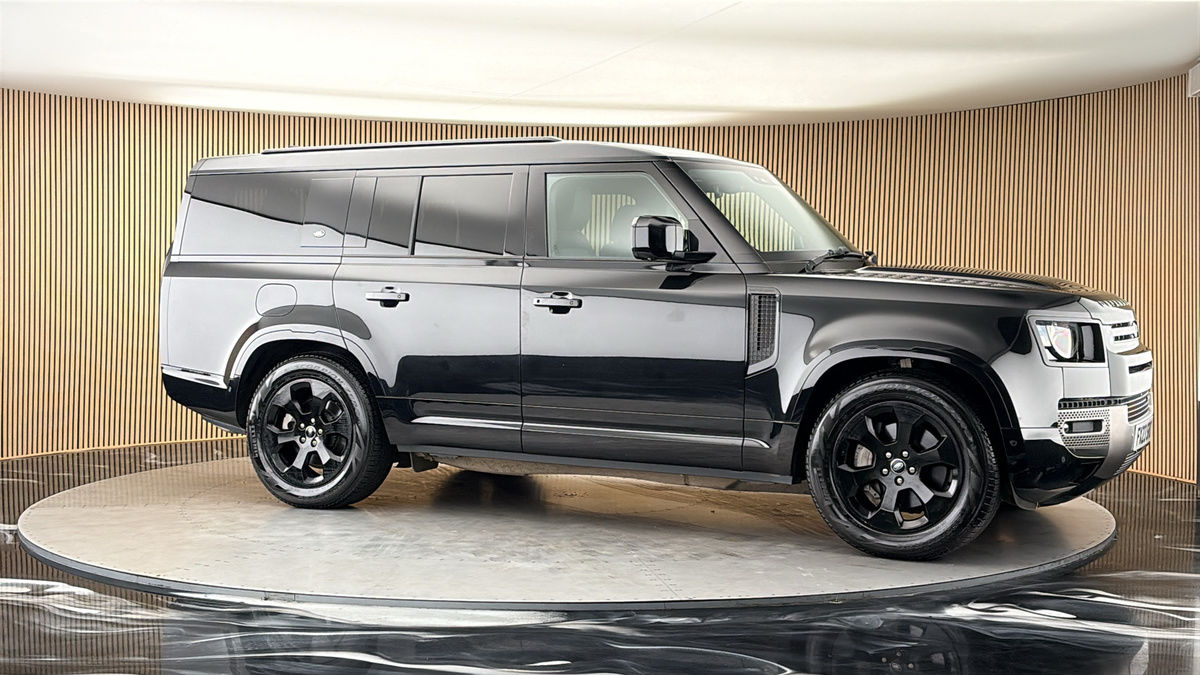 More views of Land Rover Defender 130