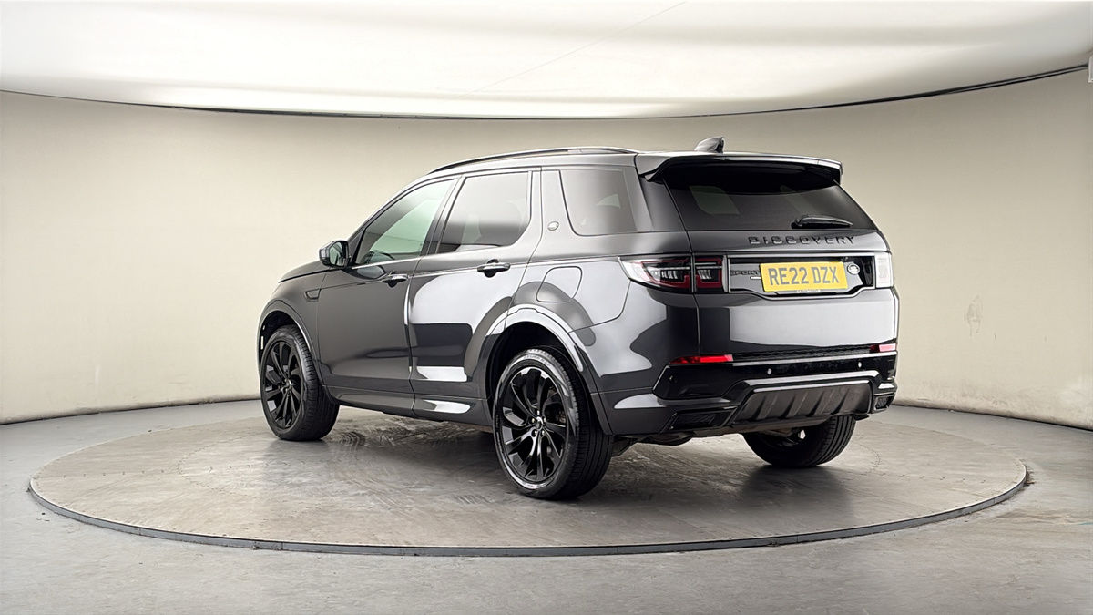 Land Rover Discovery Sport Image 2