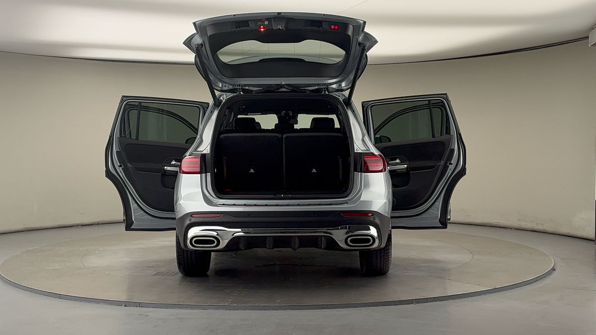 More views of Mercedes-Benz GLB