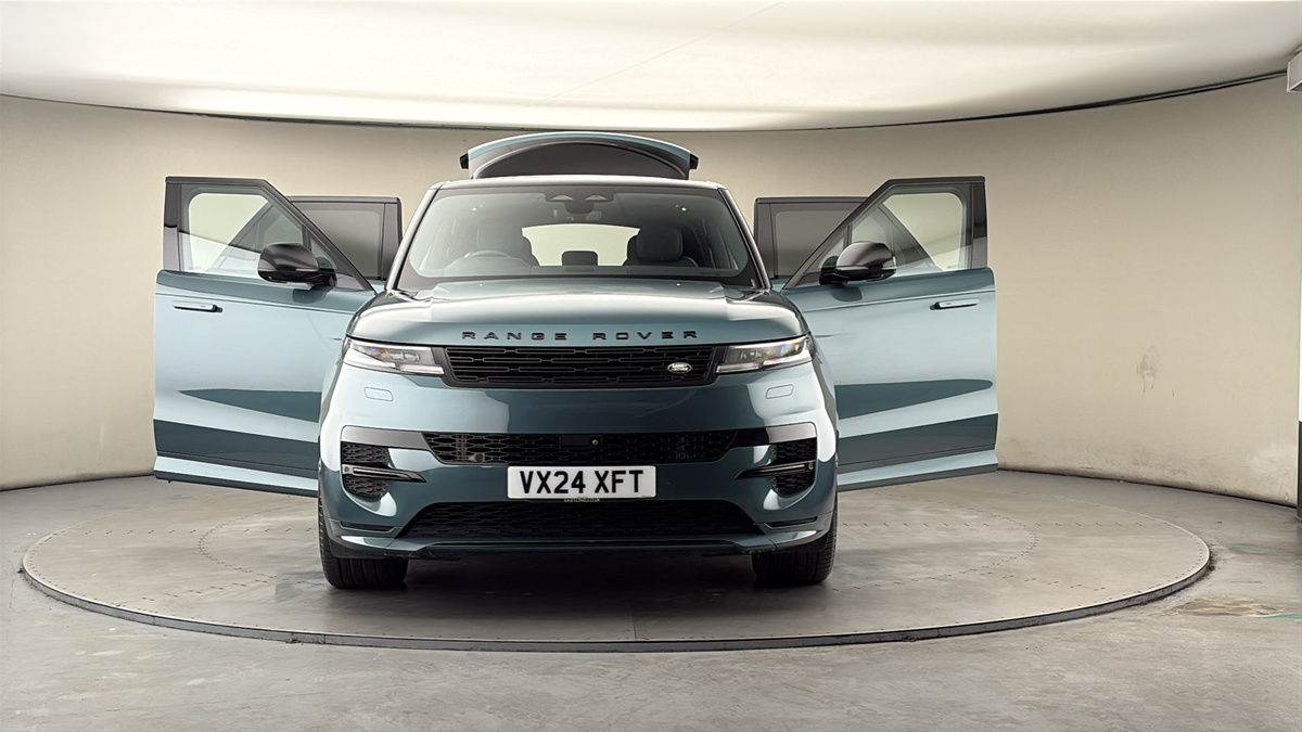 More views of Land Rover Range Rover Sport