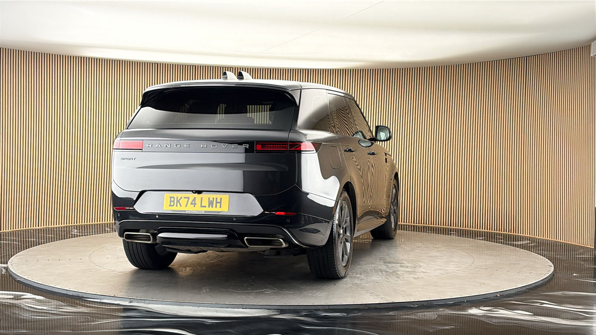 More views of Land Rover Range Rover Sport