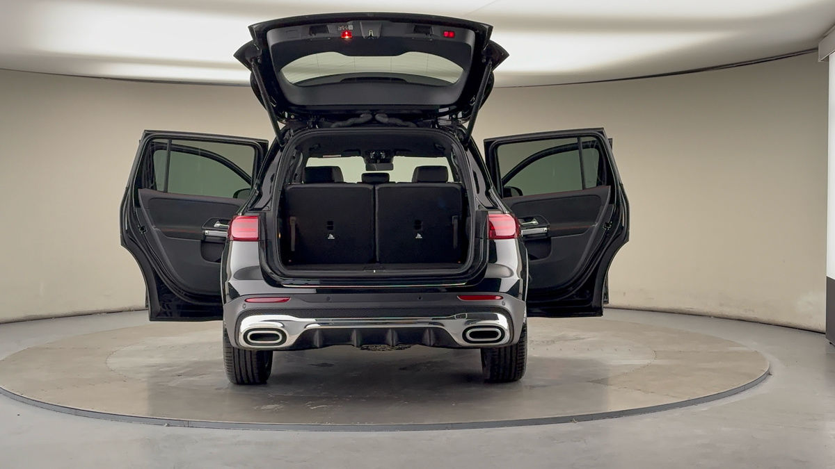 More views of Mercedes-Benz GLB