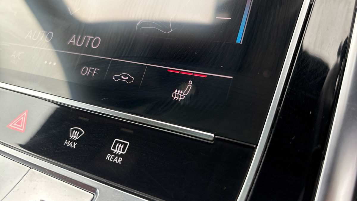 Audi SQ8 Image 29