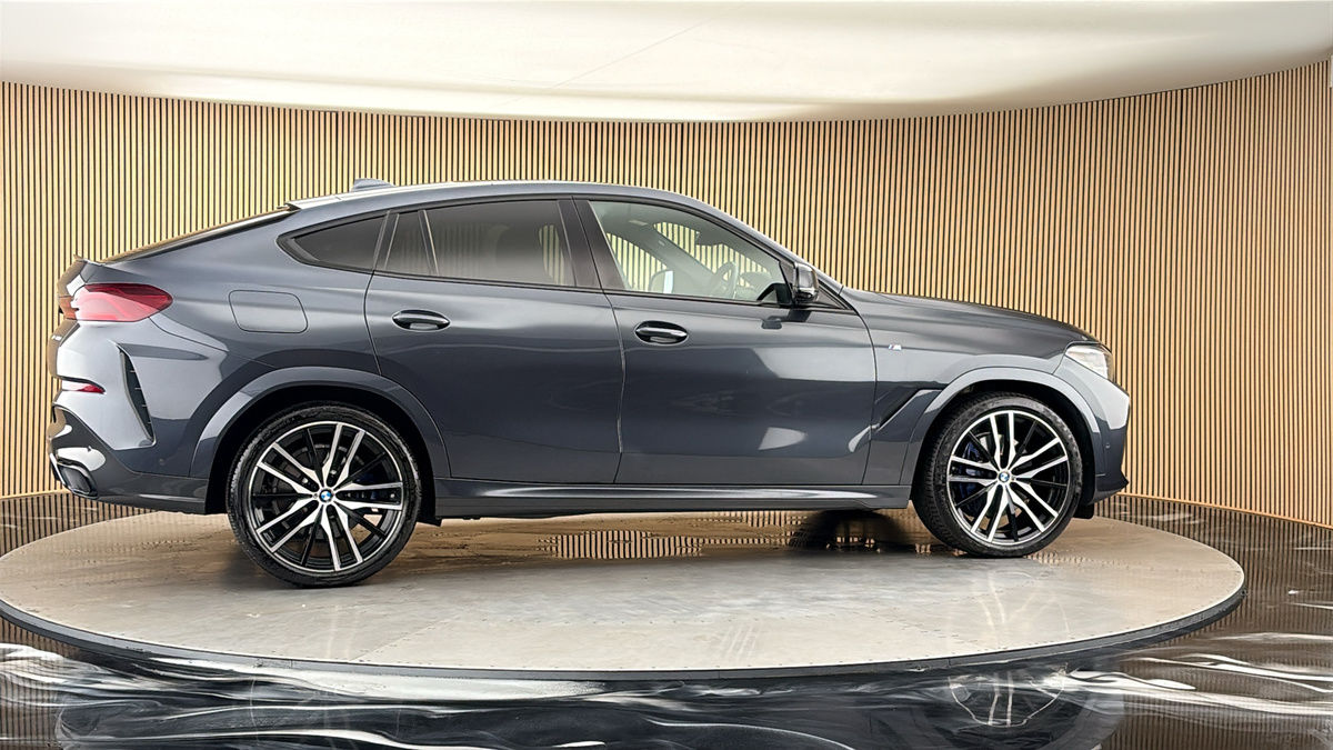 More views of BMW X6