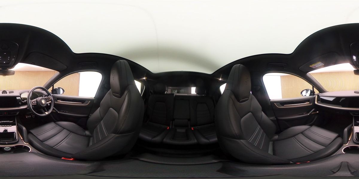 More views of Porsche Cayenne