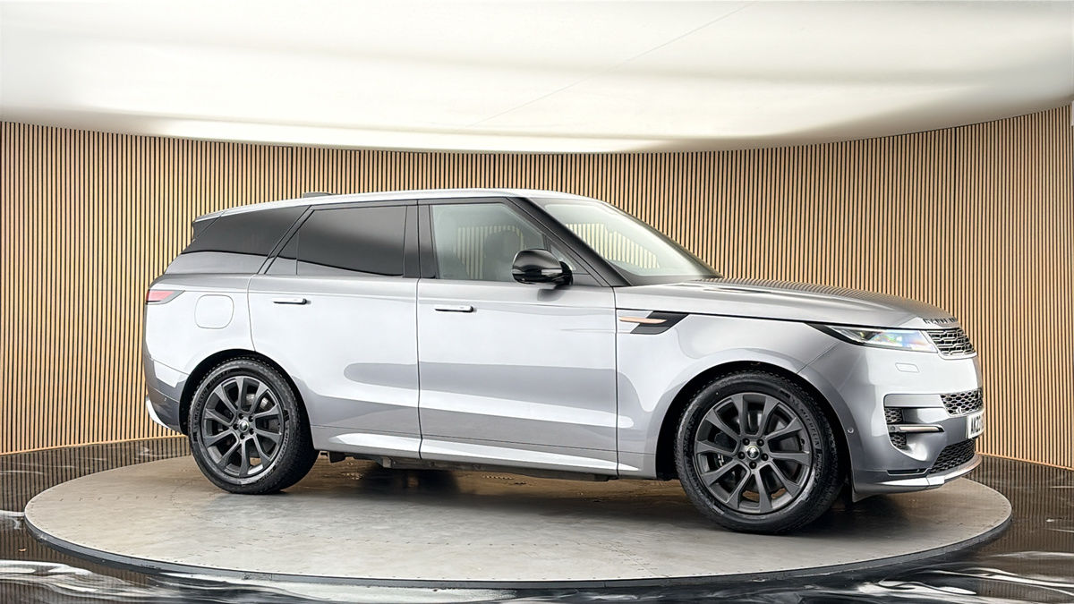 More views of Land Rover Range Rover Sport