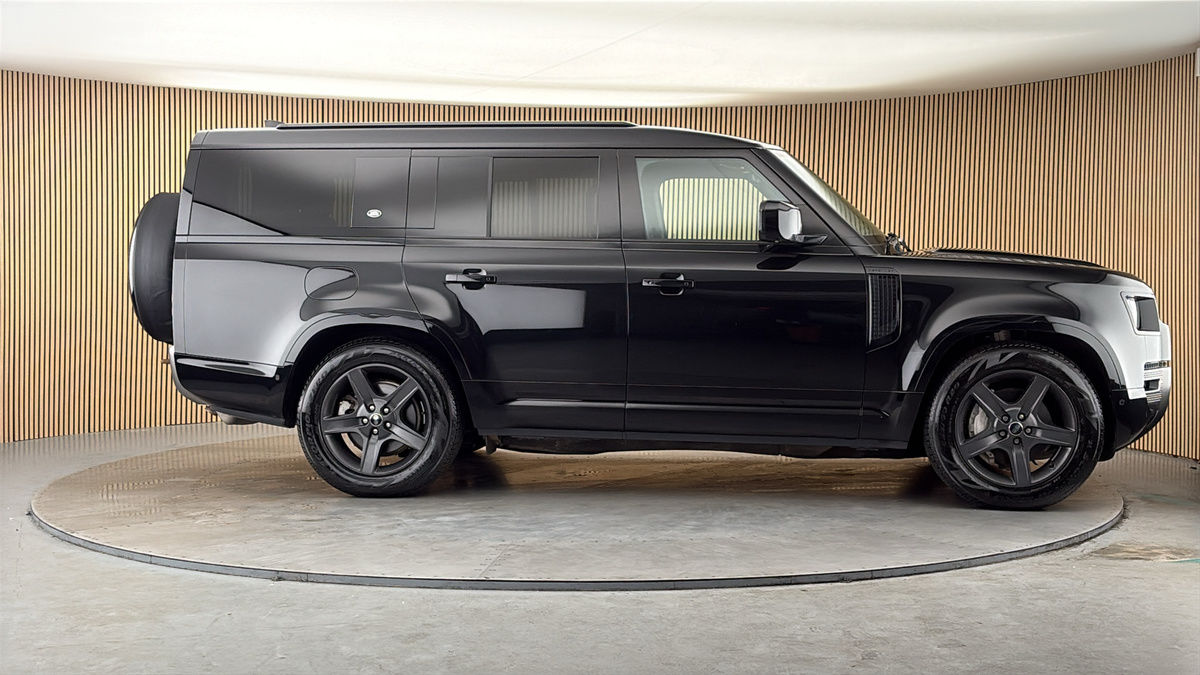 More views of Land Rover Defender 130