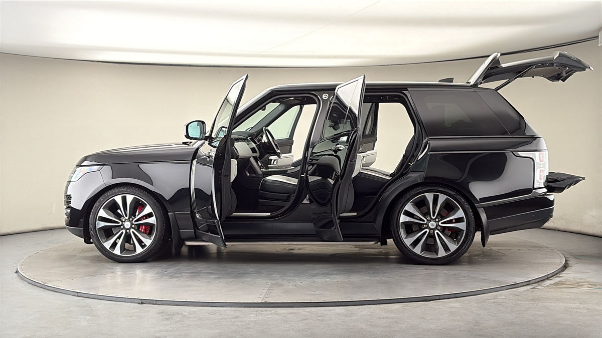 More views of Land Rover Range Rover