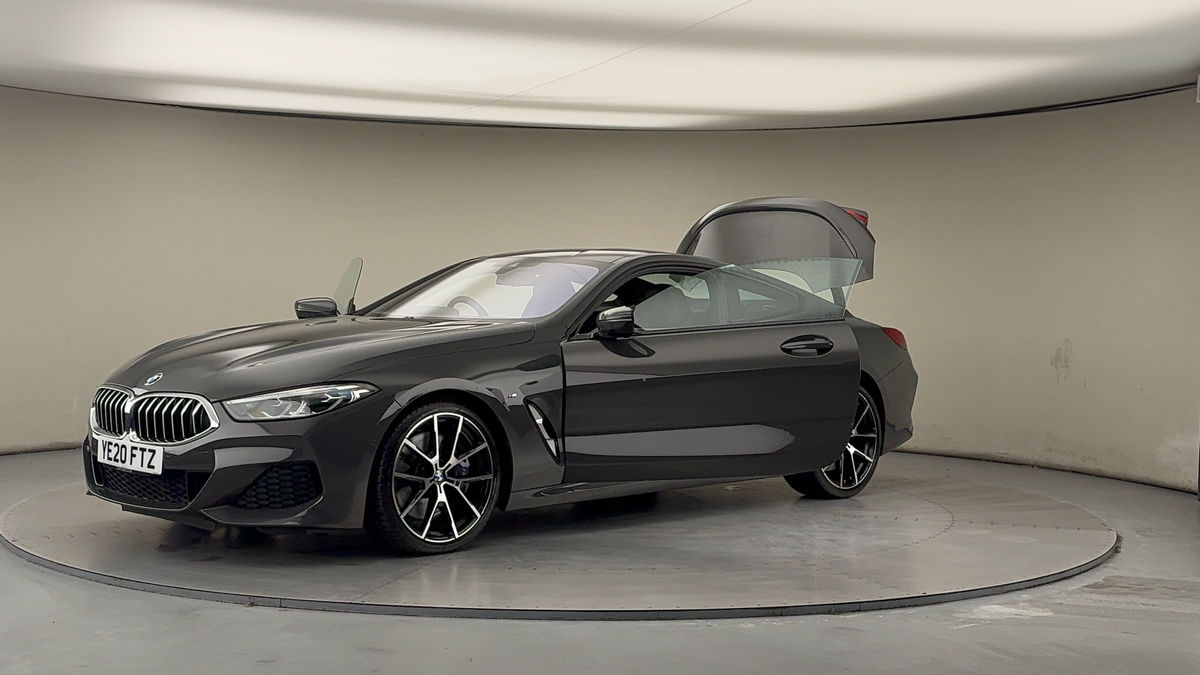 BMW 8 Series Image 22
