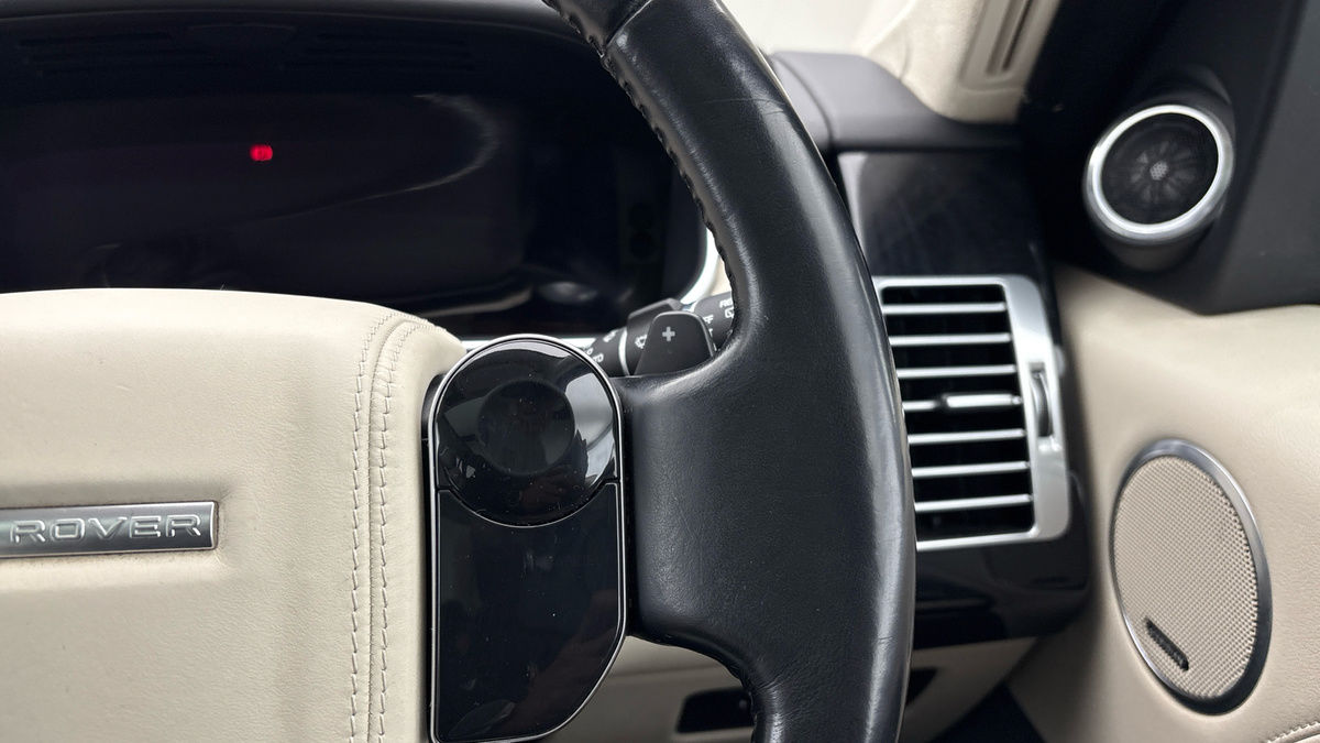Land Rover Range Rover Image 14