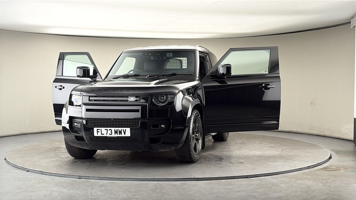 More views of Land Rover Defender 90