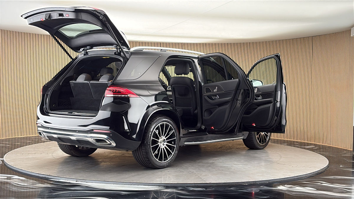 More views of Mercedes-Benz GLE