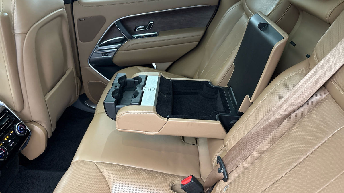 Land Rover Range Rover Image 9