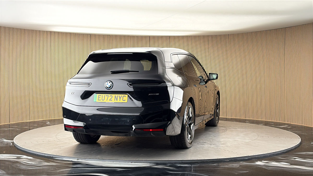 More views of BMW iX