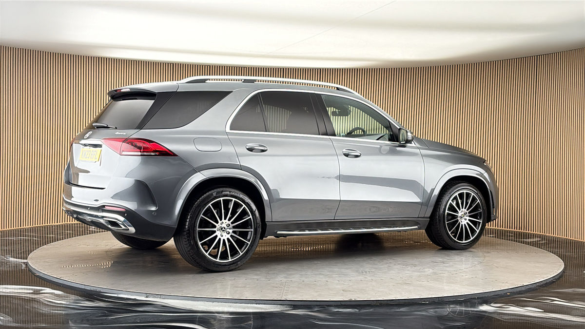 More views of Mercedes-Benz GLE