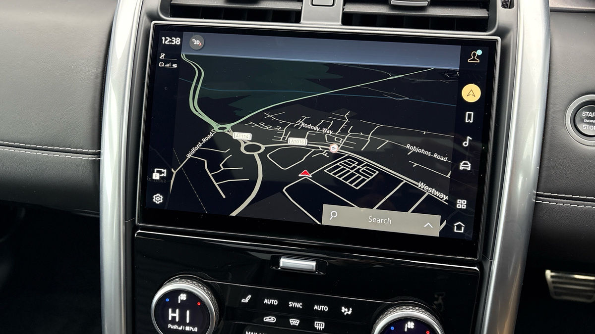 Land Rover Discovery Image 17