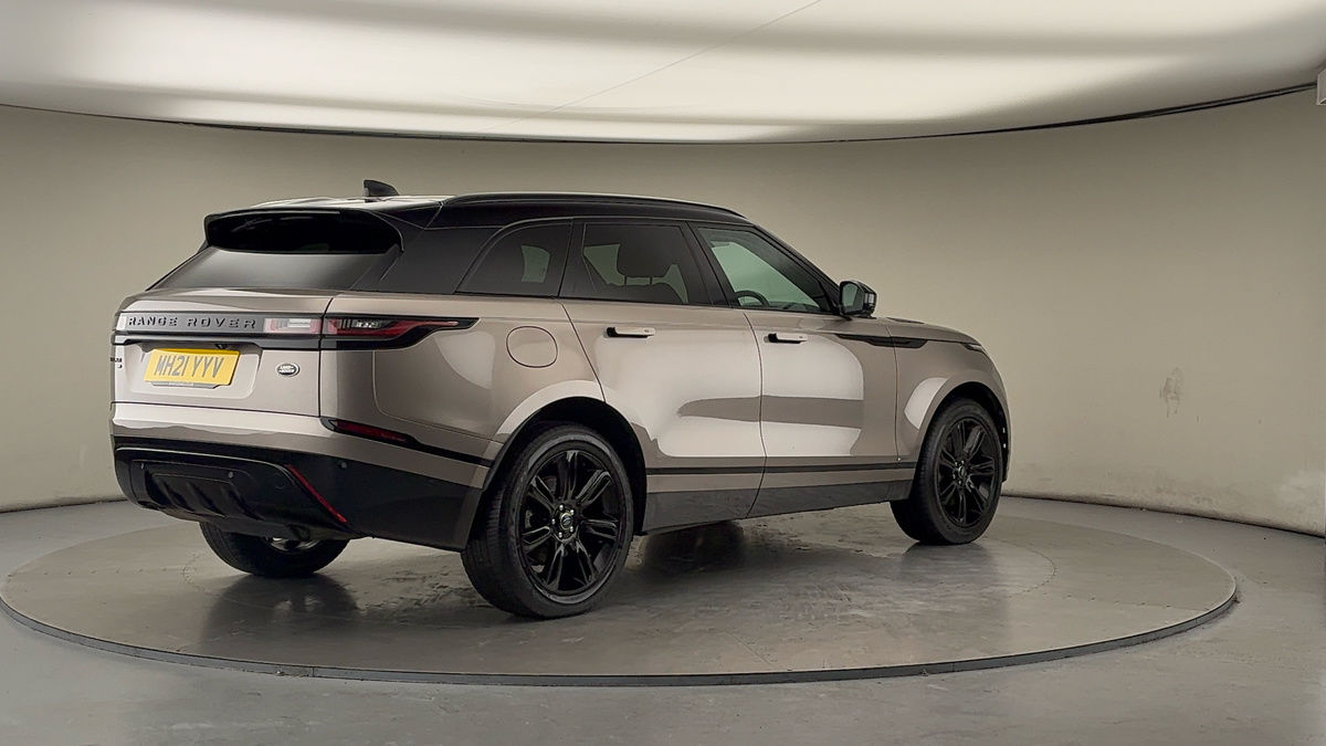 Land Rover Range Rover Velar Image 21
