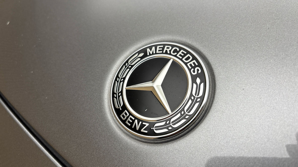 Mercedes-Benz GLB Image 24