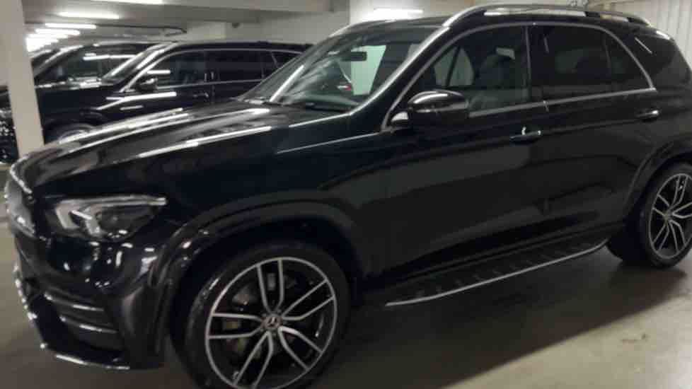 More views of Mercedes-Benz GLE