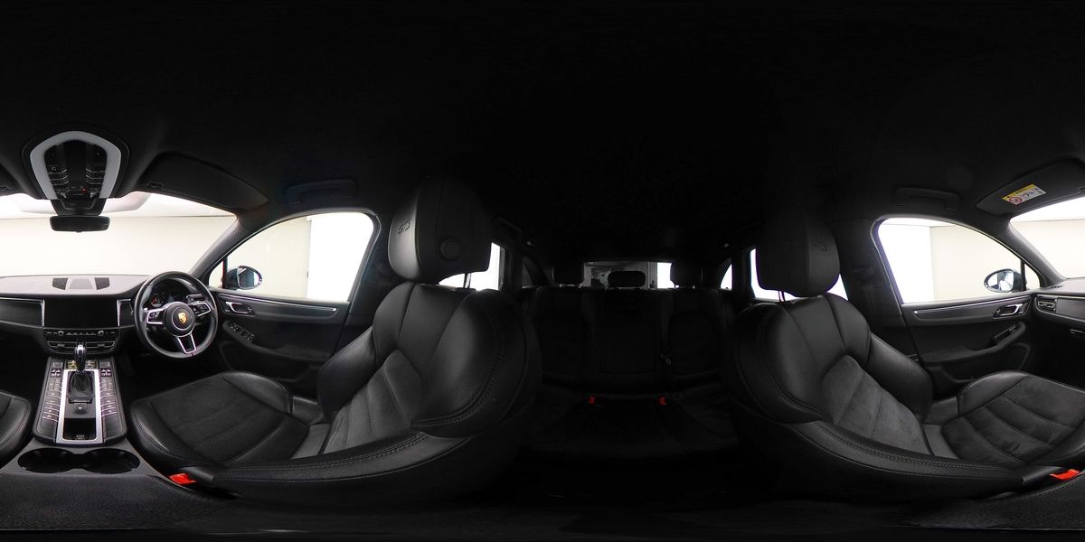 More views of Porsche Macan