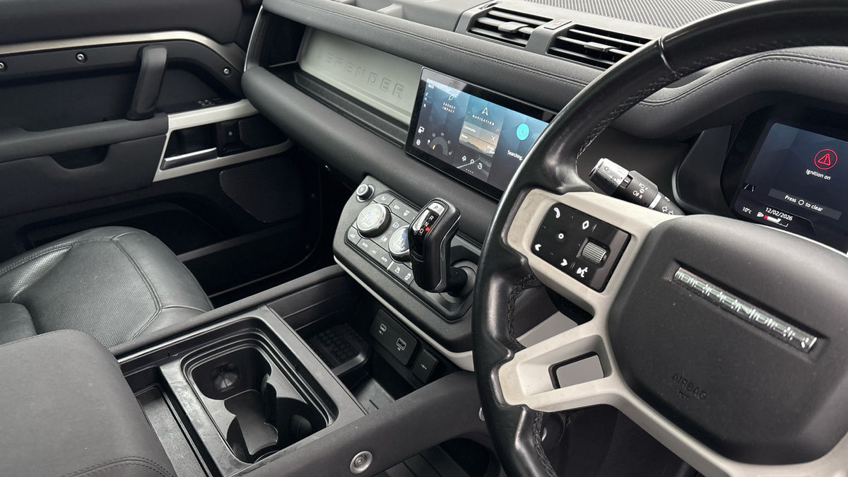 Land Rover Defender 110 Urban Image 18