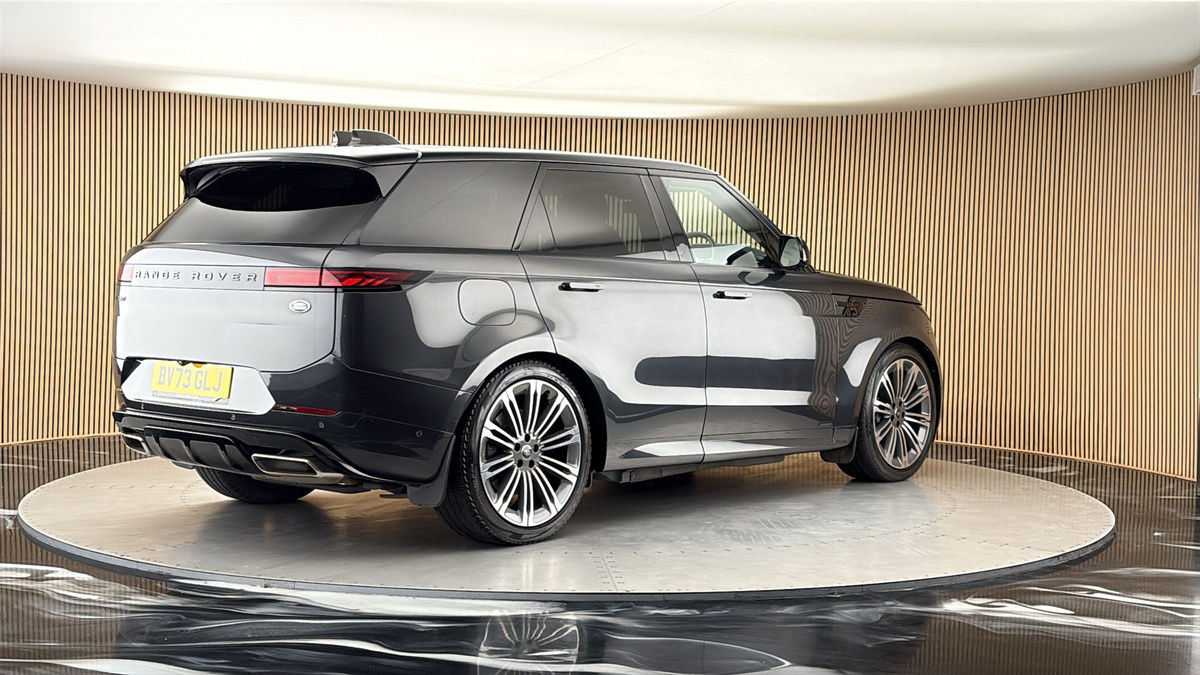 Land Rover Range Rover Sport Image 21