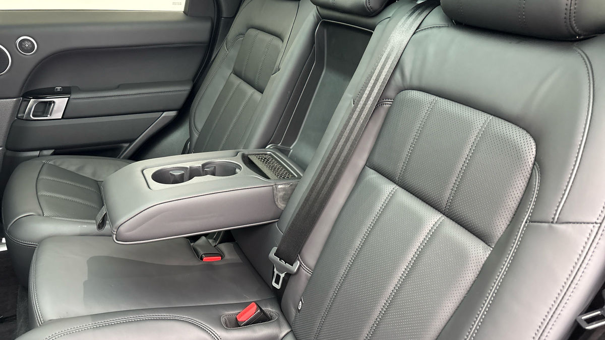 Land Rover Range Rover Sport Image 9