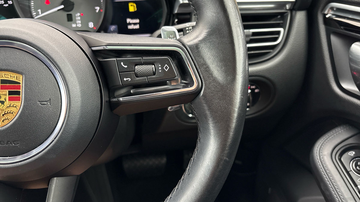 Porsche Macan Image 14