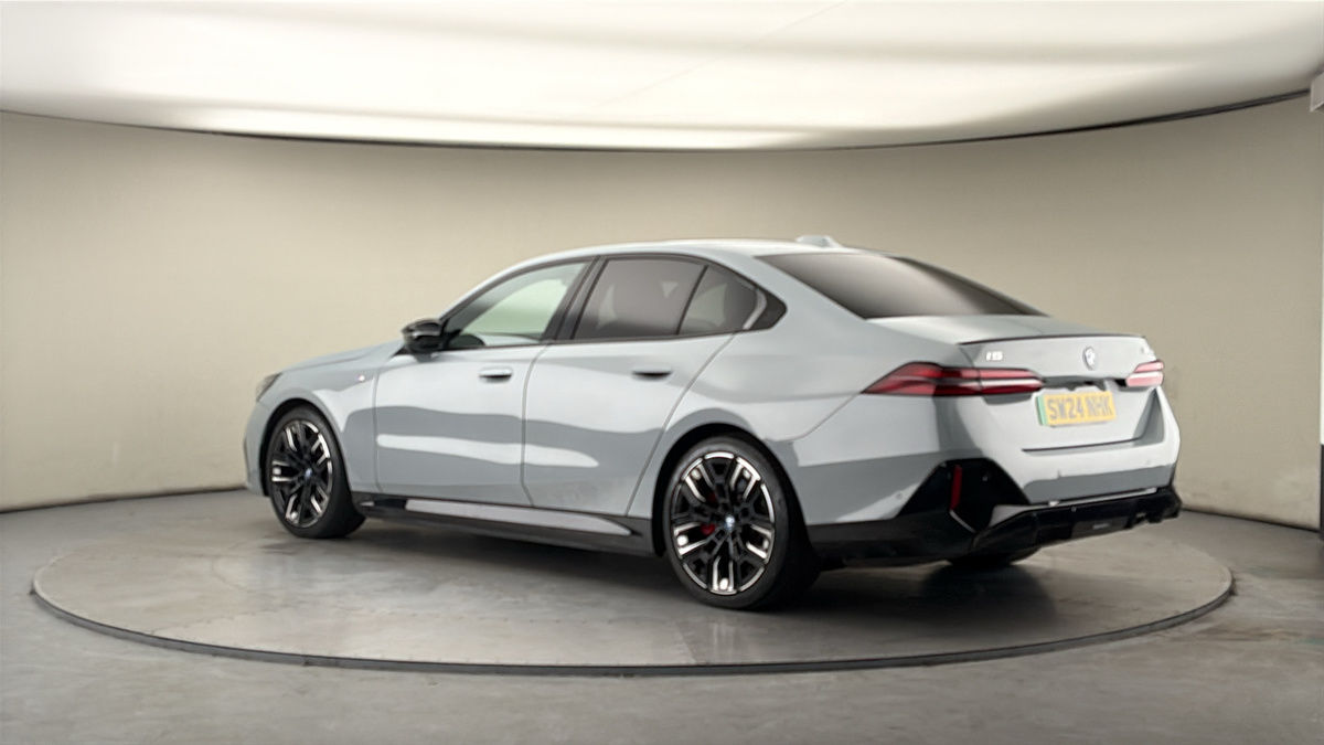 More views of BMW i5