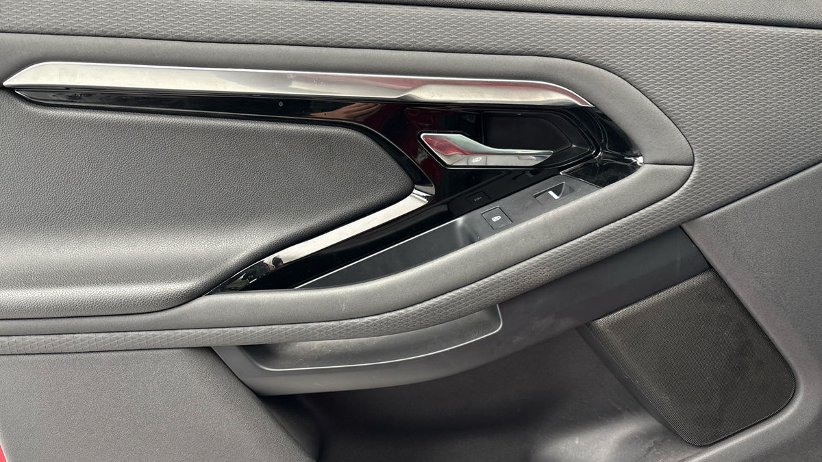 Land Rover Range Rover Evoque Image 19