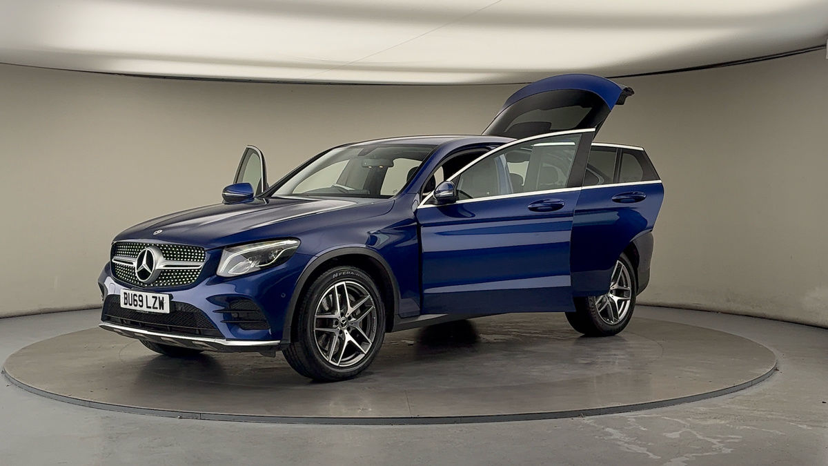Mercedes-Benz GLC Image 22