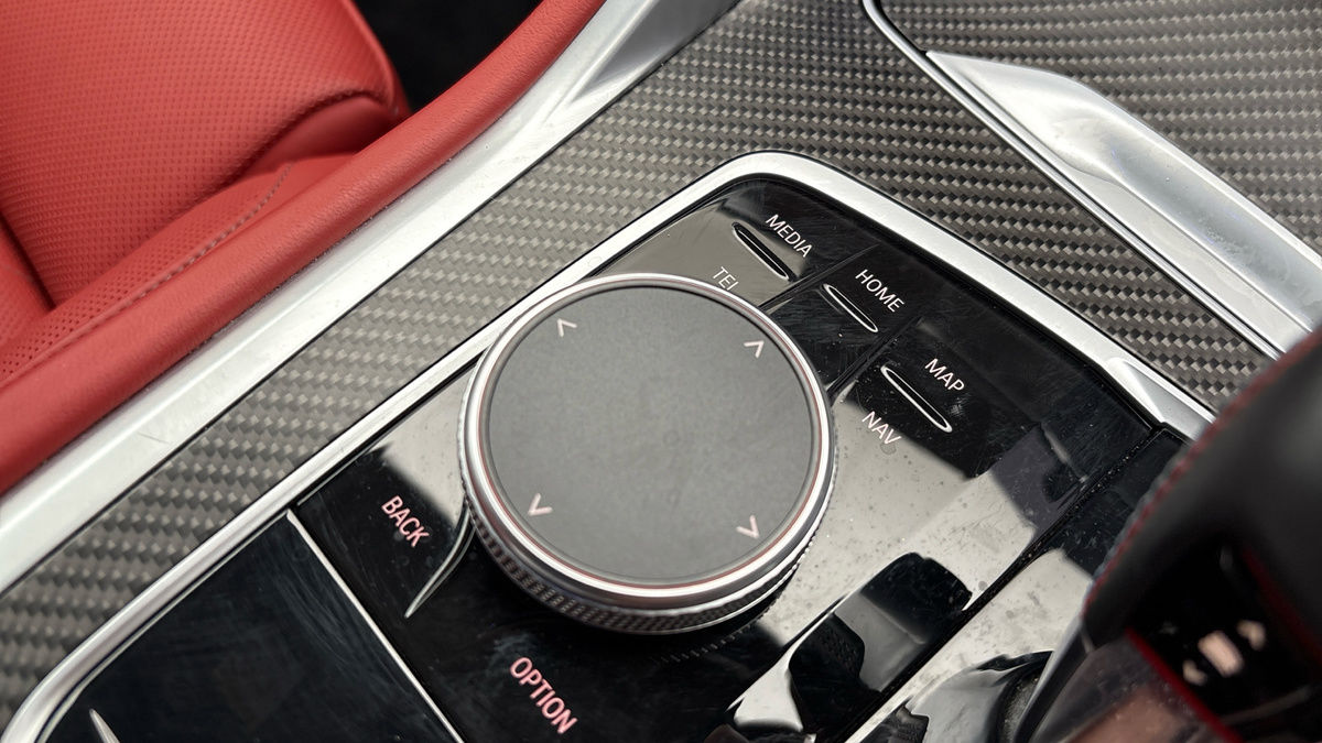 BMW XM Image 38