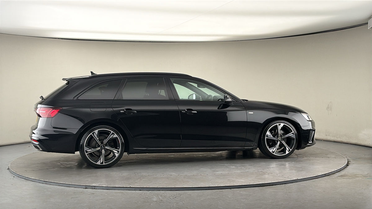 More views of Audi A4 Avant