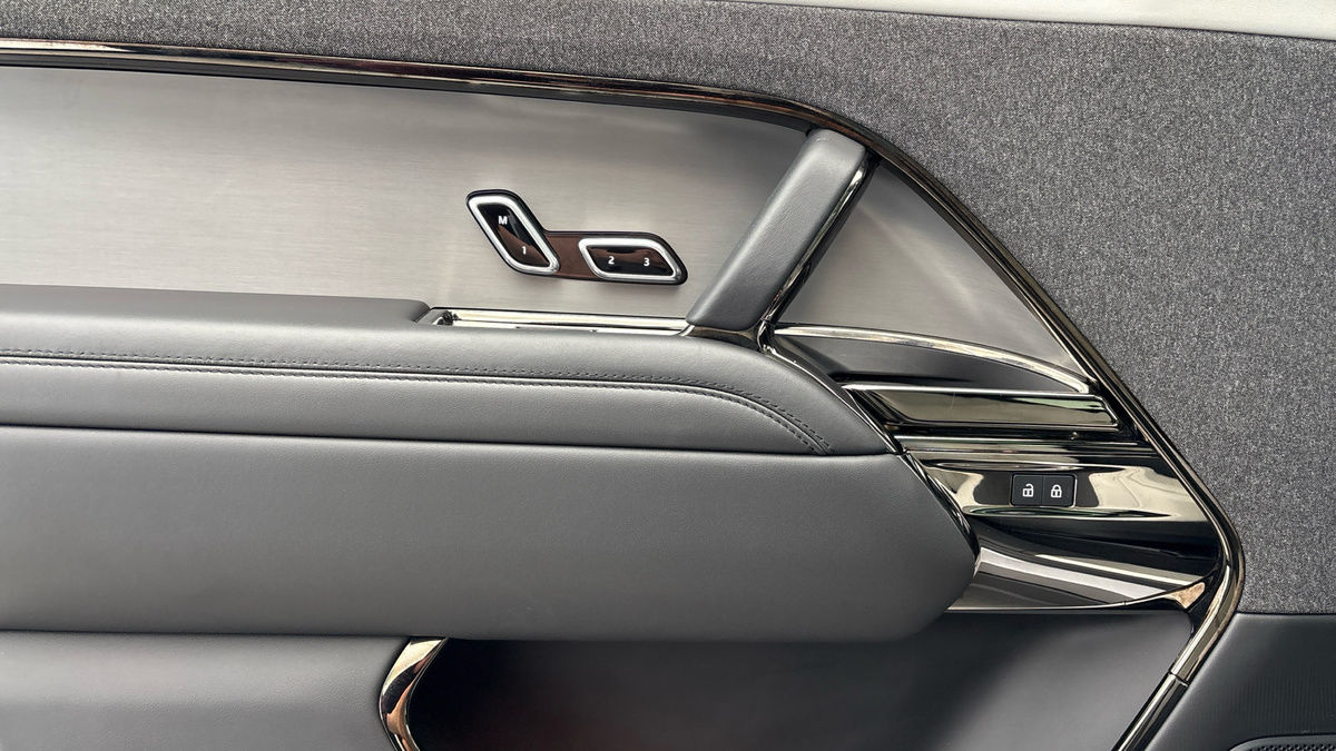 Land Rover Range Rover Sport Image 19