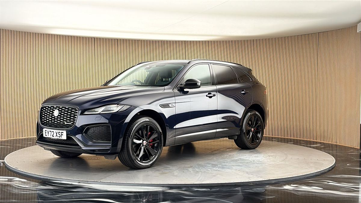 Jaguar F-PACE Image 20