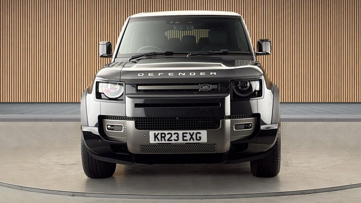 Land Rover Defender 110 Image 3