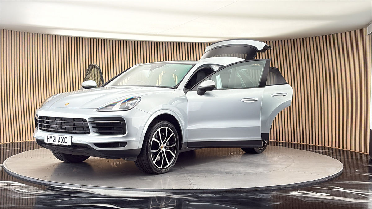 More views of Porsche Cayenne