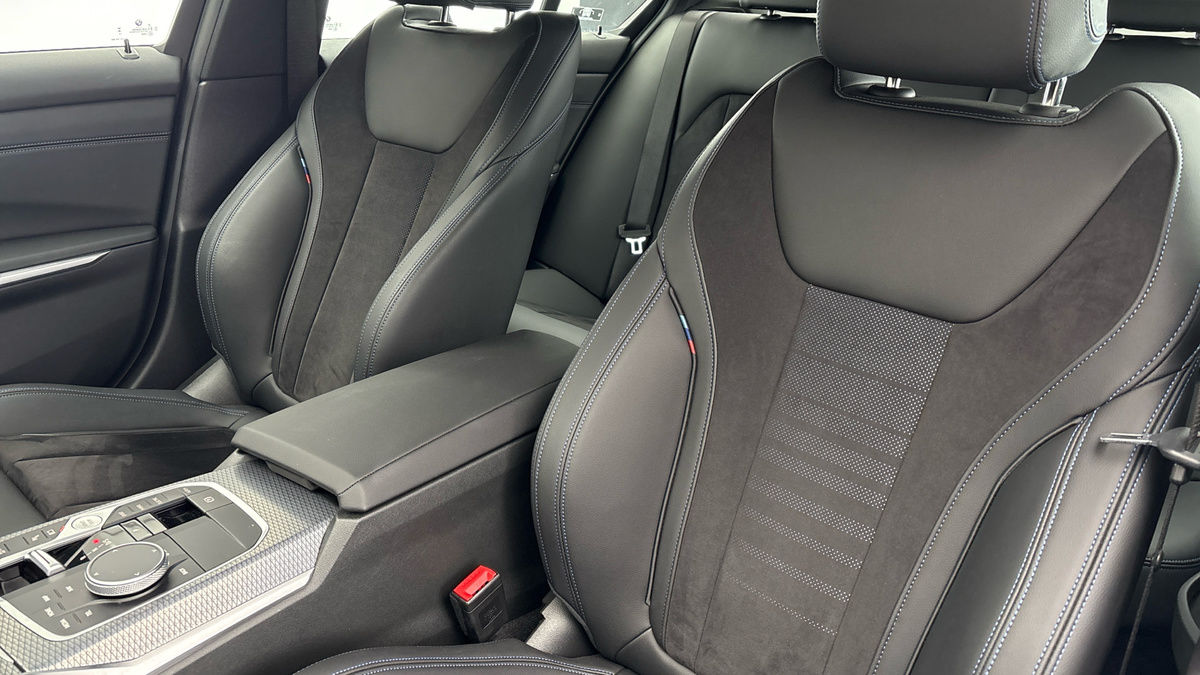 BMW 3 Series Image 7