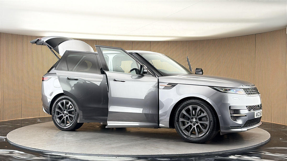 More views of Land Rover Range Rover Sport