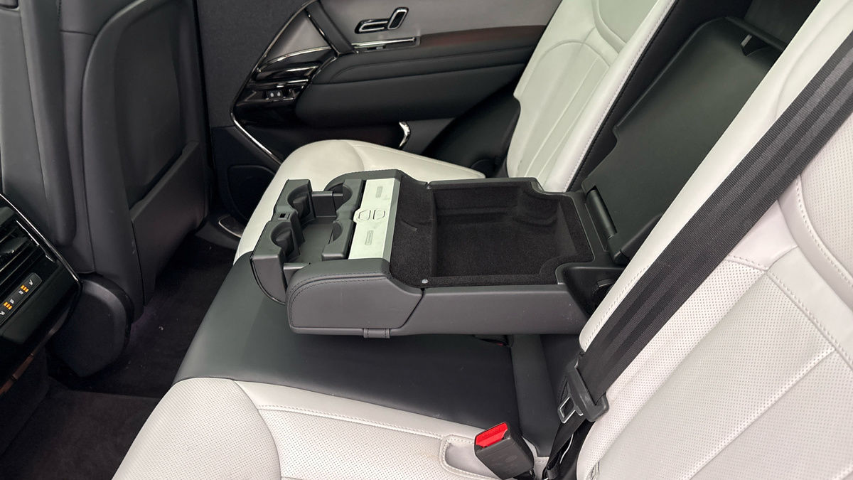 Land Rover Range Rover Sport Urban Image 18