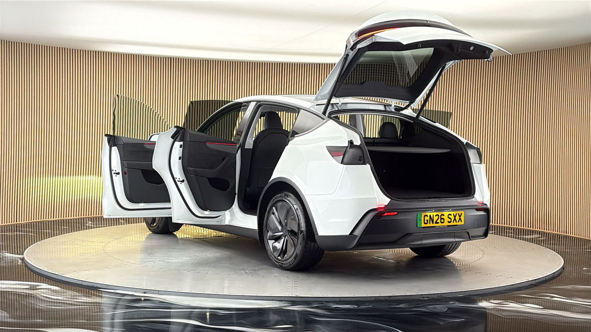 Tesla Model Y Image 23