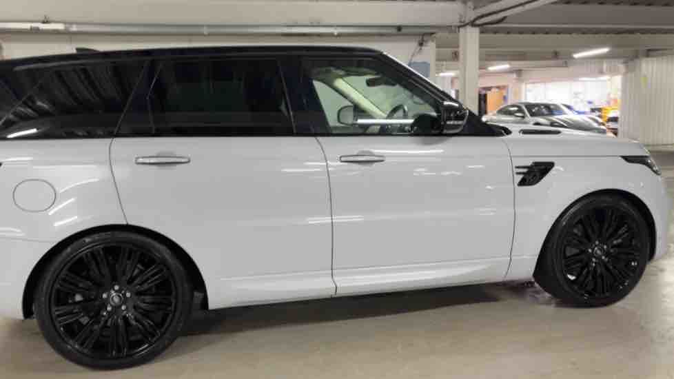 More views of Land Rover Range Rover Sport