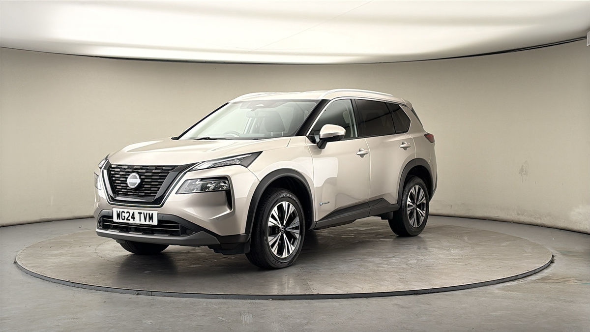 More views of Nissan X-Trail