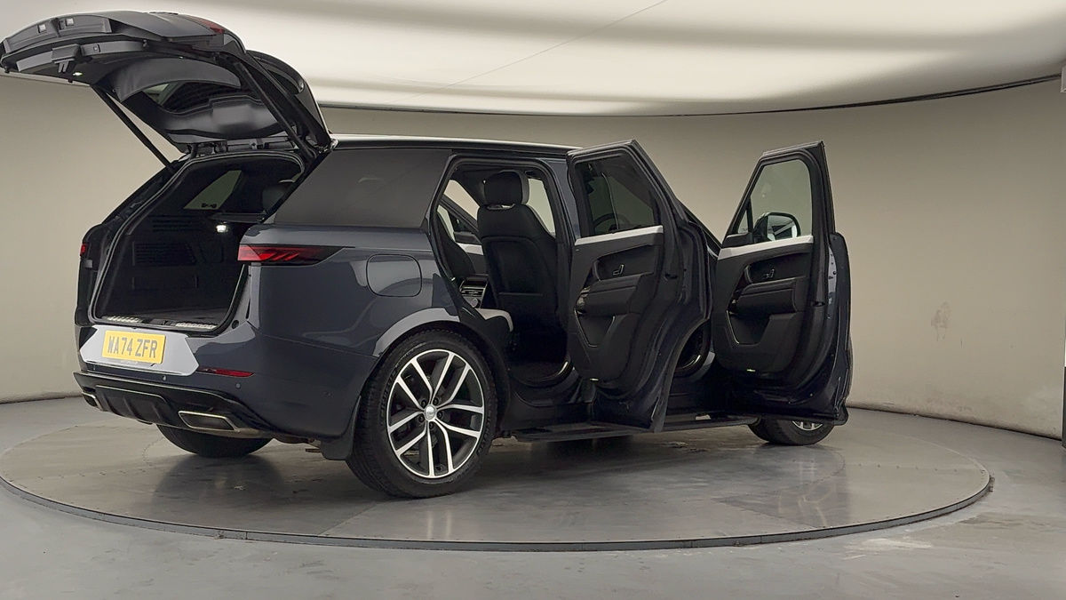 More views of Land Rover Range Rover Sport