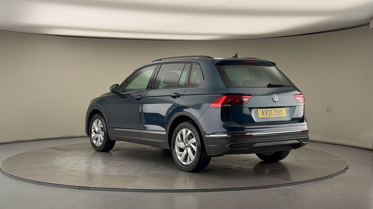 Volkswagen Tiguan Image 2
