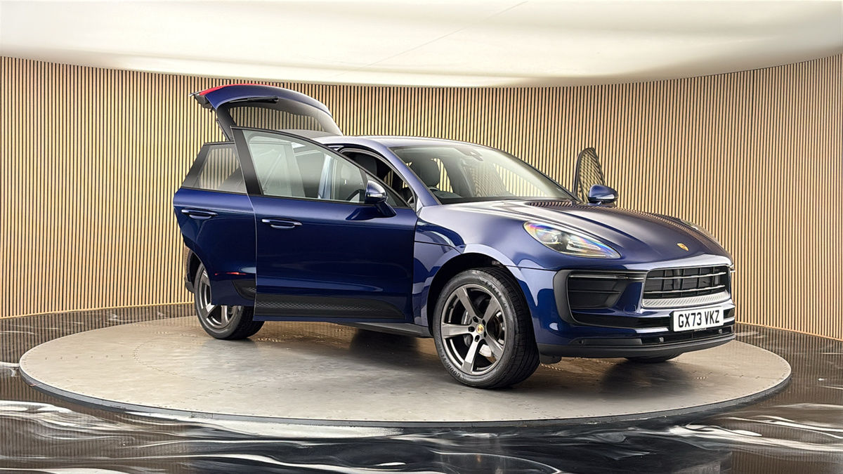 More views of Porsche Macan