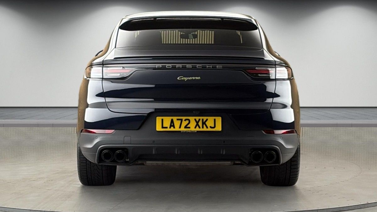 Porsche Cayenne Image 4