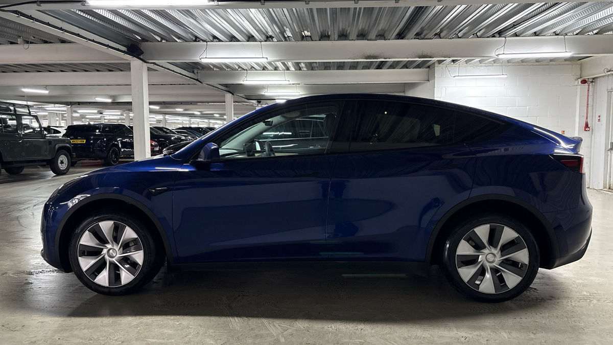 Tesla Model Y Image 15